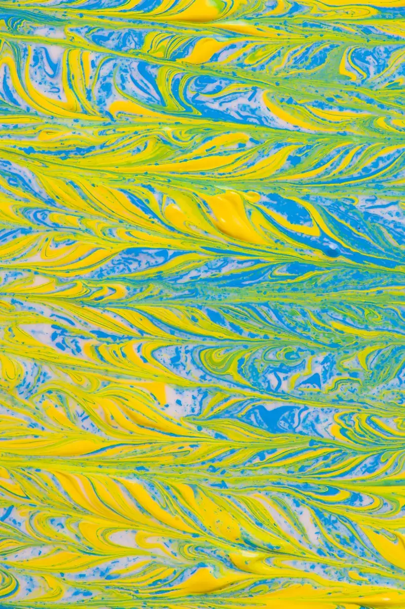 ondulations bleu et jaune a la maniere de Klimt